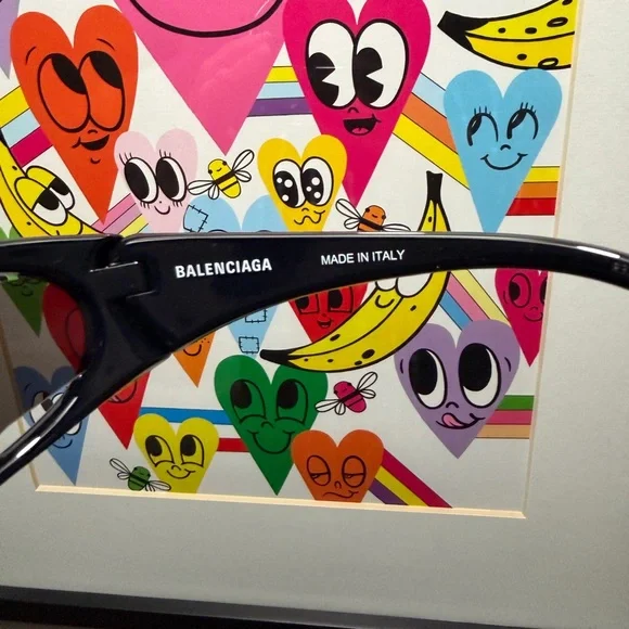 Balenciaga Wrap Sunglasses - Picture 4 of 5